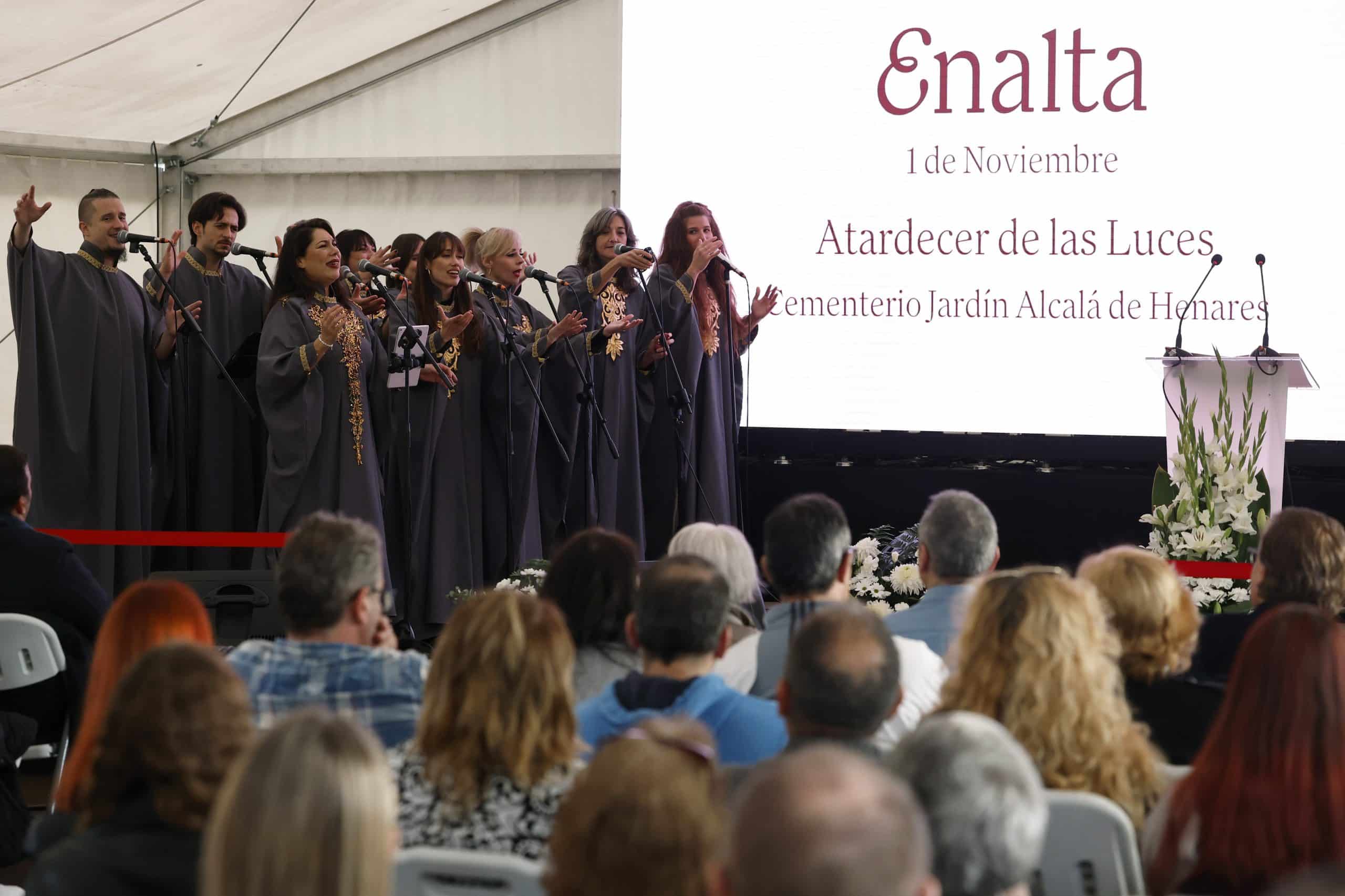 Coro cantandando en un evento de Enalta